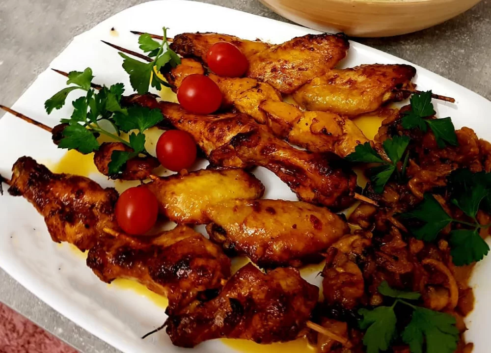 جوجه کباب با رب گوجه فرنگی