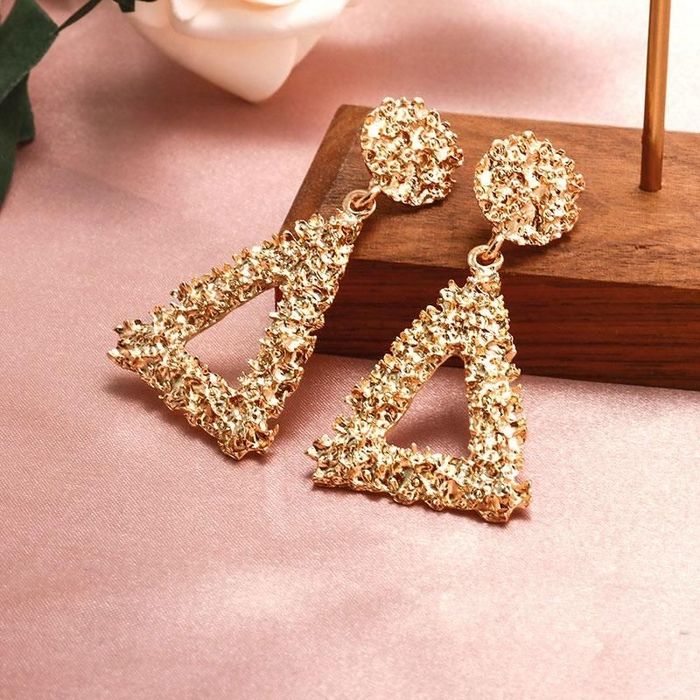 مدل گوشواره طلا دخترانه برای موهای بلند