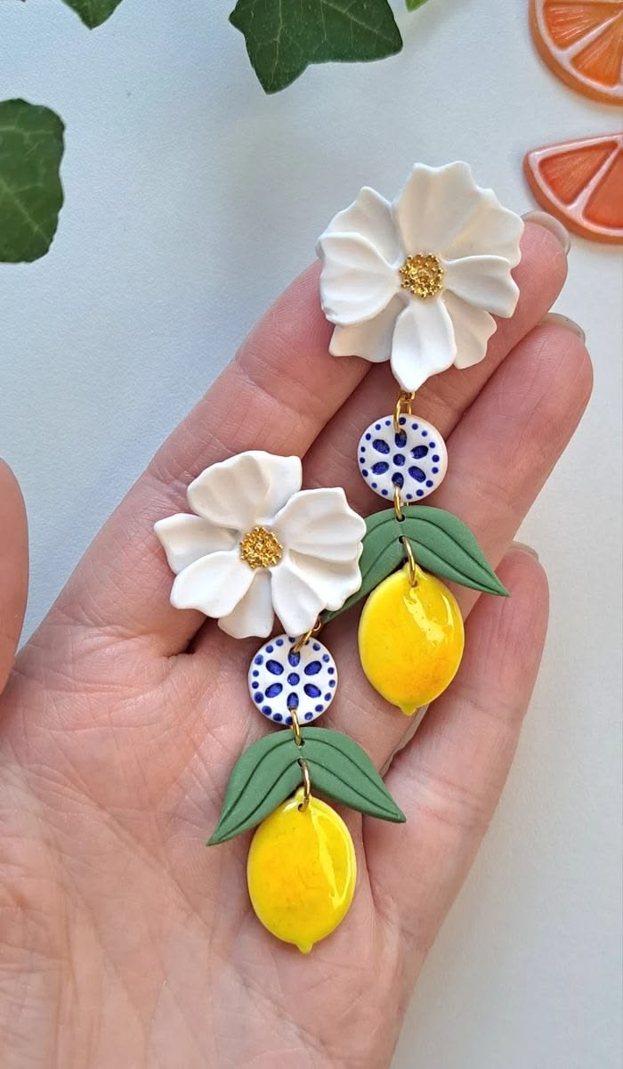 مدل گوشواره میوه ای ظریف با طراحی متفاوت