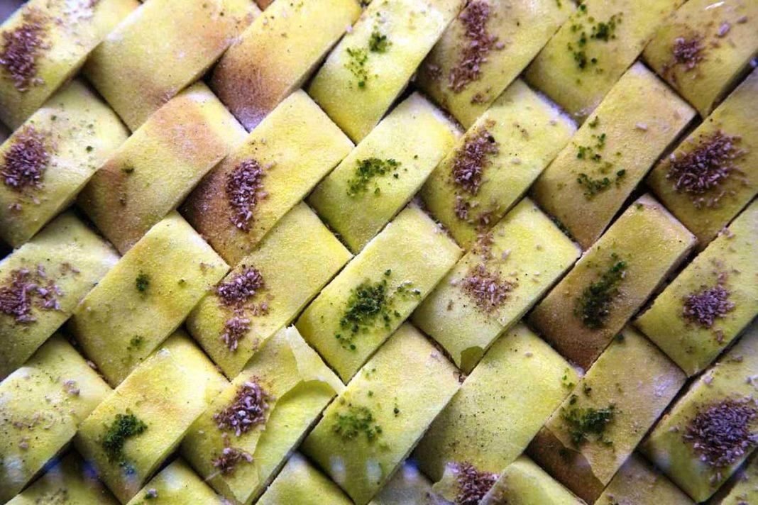 خمیر یوفکا برای تهیه کاک