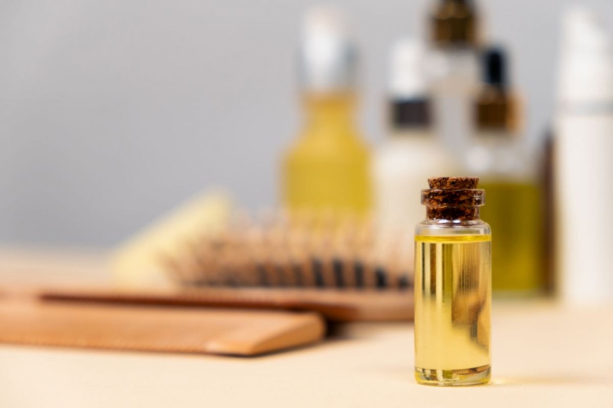 ترکیب روغن های طبیعی برای مراقبت از مو