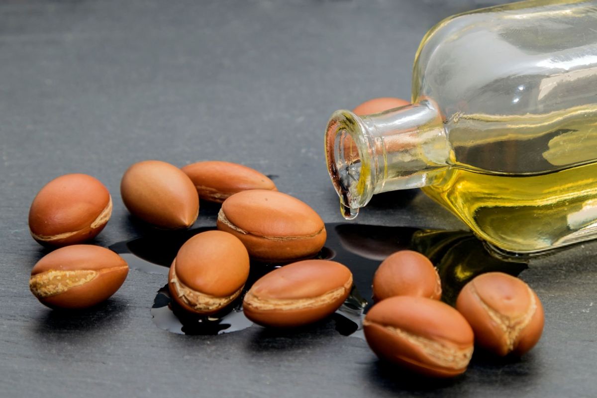 روغن آرگان برای موهای خشک و وز