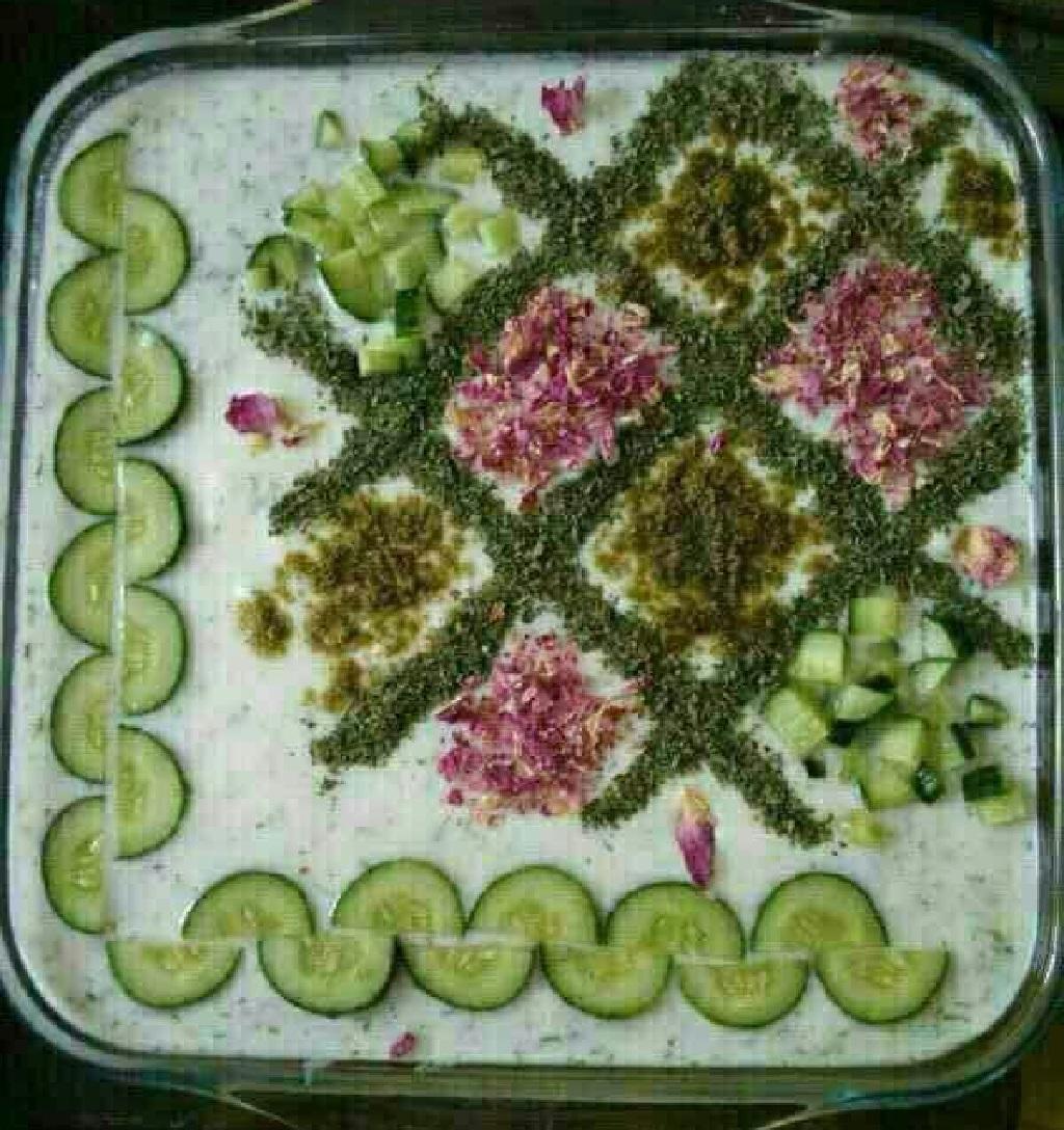 مدل تزیین ماست و خیار شیک برای مهمانی