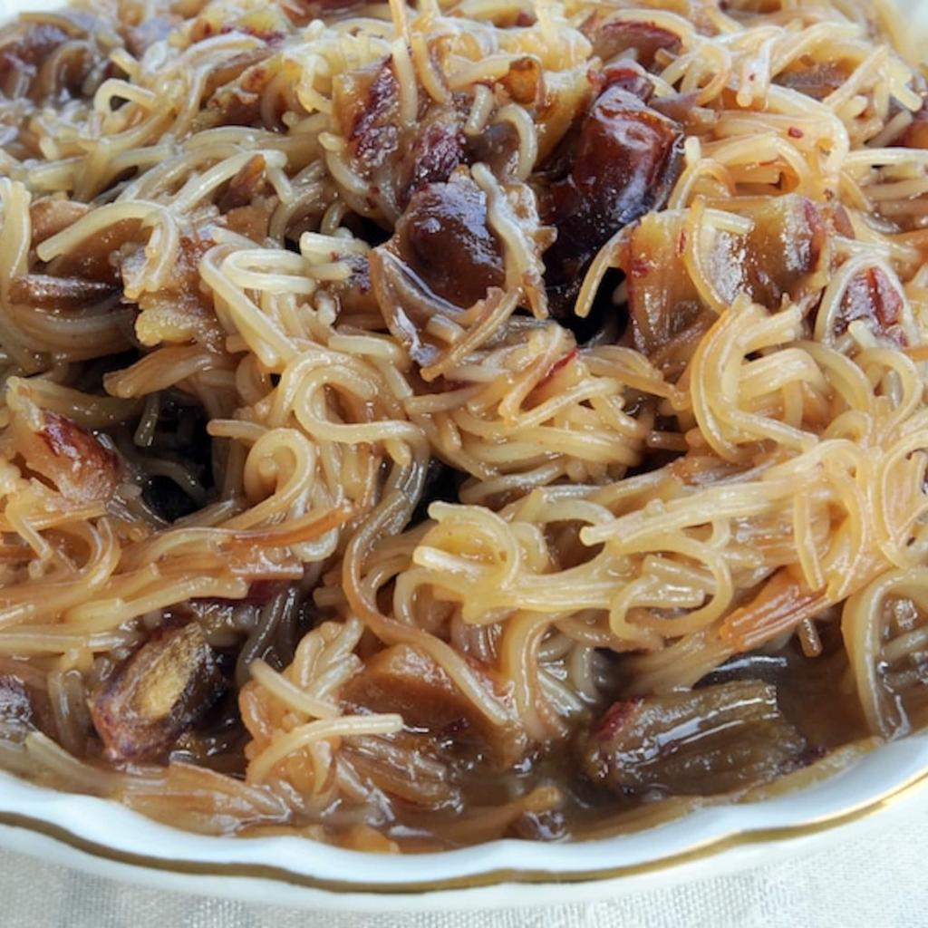 بلالیت بوشهری با شیره خرما