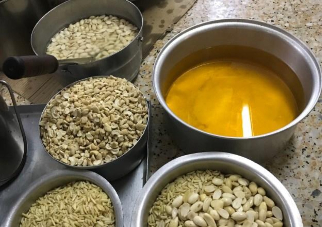 طرز تهیه حلوای بحرینی با نشاسته
