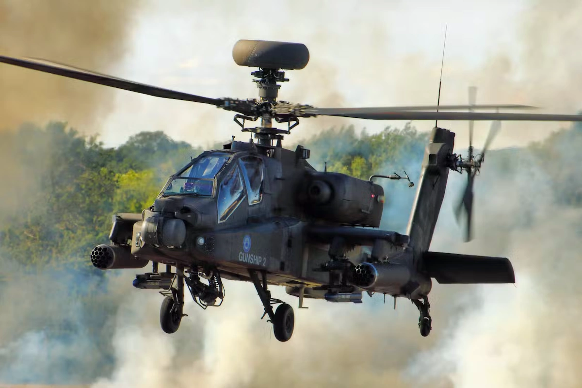 هلیکوپتر تهاجمی AH-64 Apache