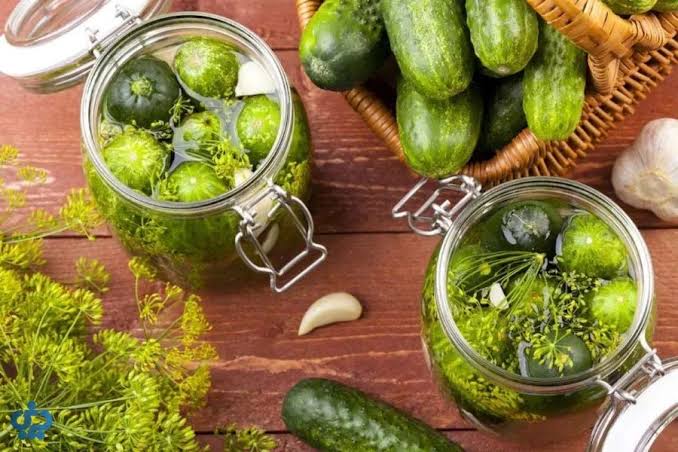 ۵ سبزی معطر برای خیارشور خوش‌عطر