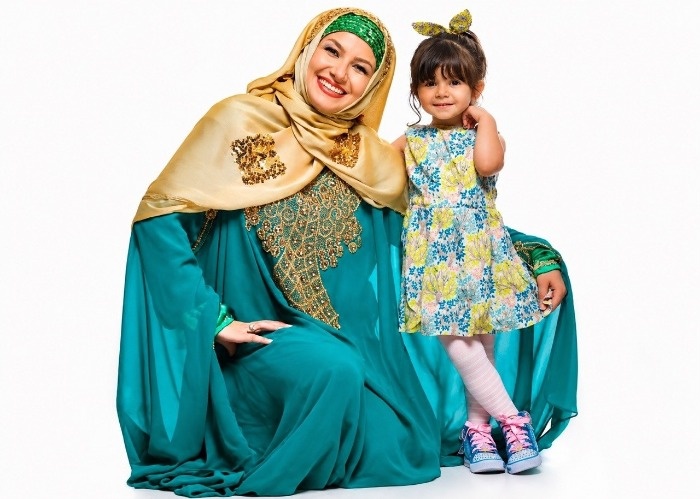 ملیکا زارعی خاله شادونه و دخترش مانلی