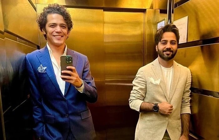 مجید نوروزی در کنار برادرش