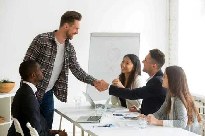 جملات زیبا برای خداحافظی و احوالپرسی