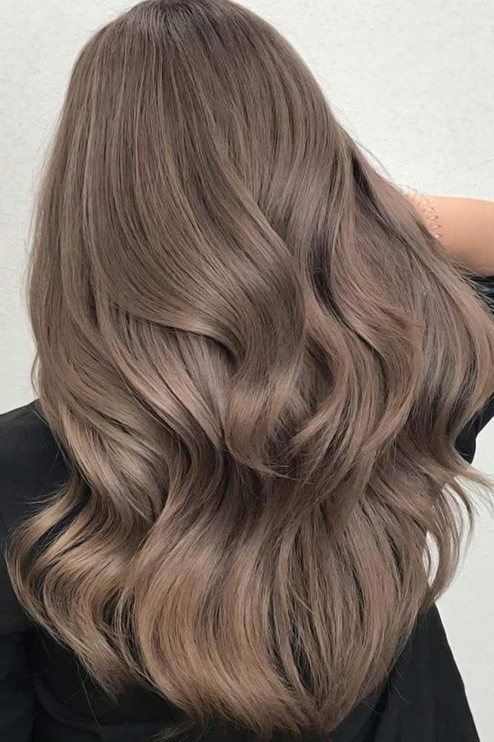 رنگ موی دودی نسکافه‌ای