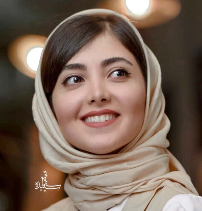 بیوگرافی زیبا کرمعلی