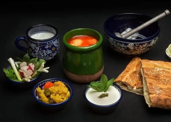 قابلمه سفالی برای پخت غذا