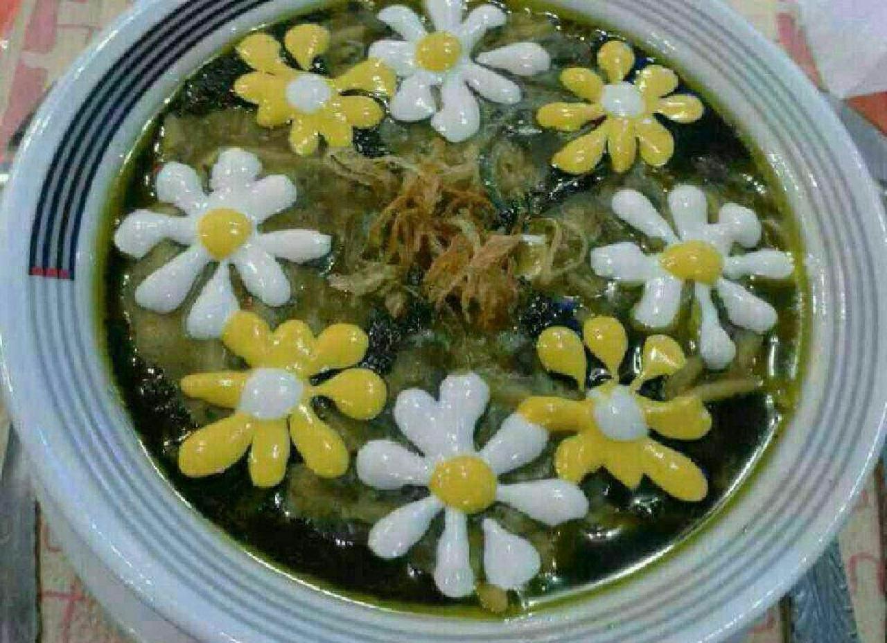 ایده تزیین آش رشته نذری با کشک