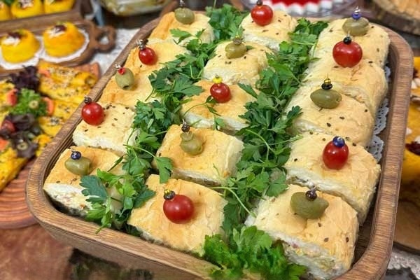 تزیین سالاد الویه برای جشن تولد
