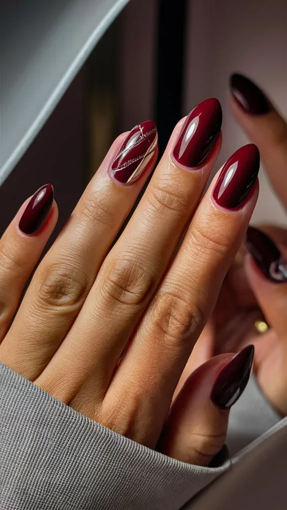 طراحی متفاوت ناخن با رنگ شرابی