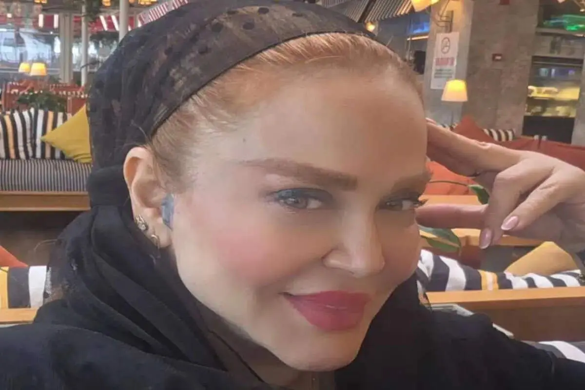 بهاره رهنما با ژست متفاوت