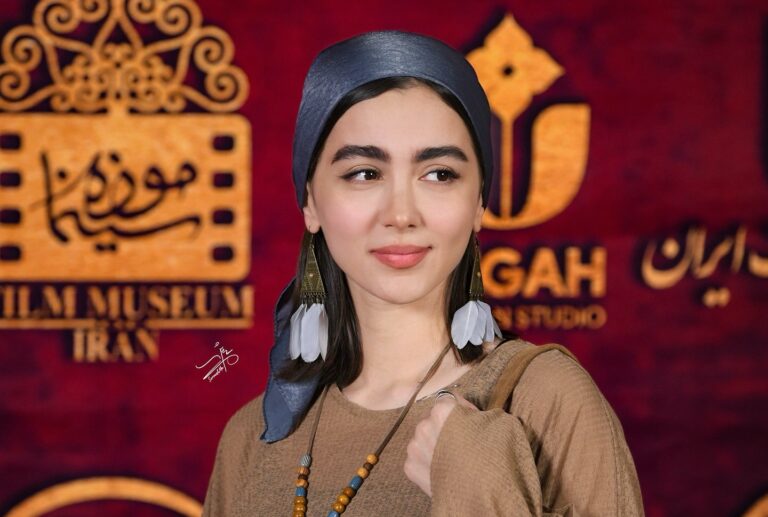 سونیا حسینی
