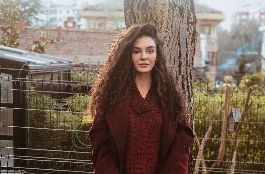 ابرو شاهین بازیگر زن ترکیه