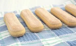 بیسکویت لیدی فینگر خانگی