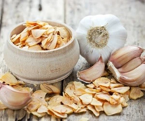 ورقه های سیر خشک شده خانگی