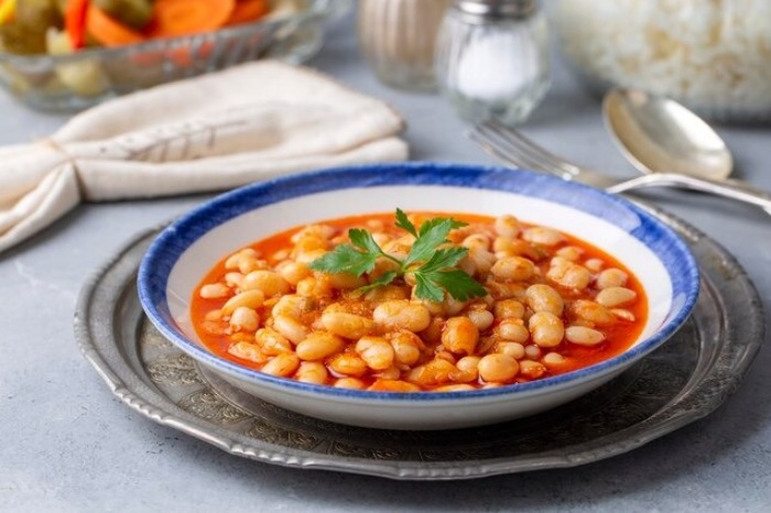 خورش فاصولیه ترکی با لوبیا سفید
