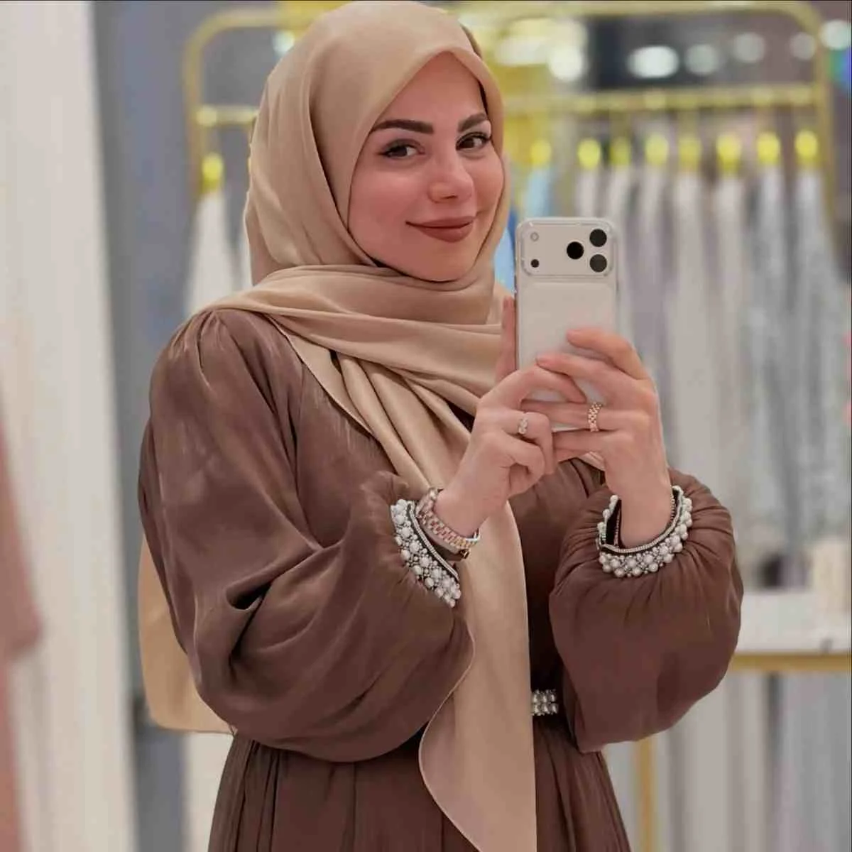 محیا اسناوندی با استایل متفاوت