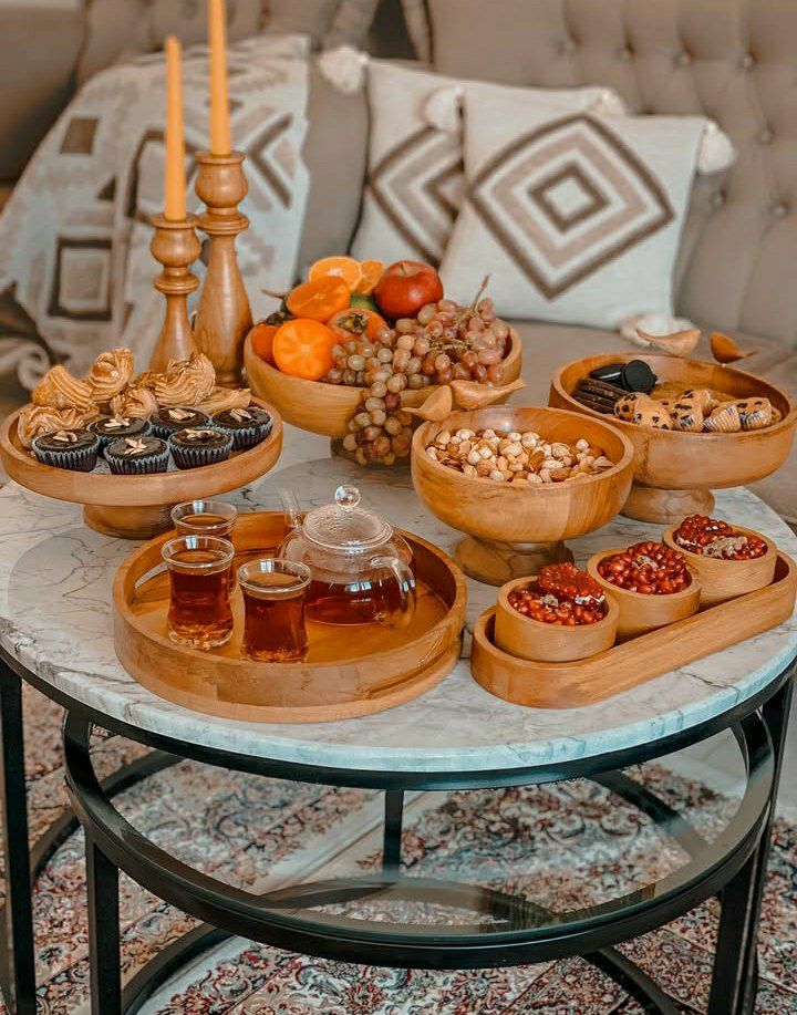 شکلات خوری چوبی پایه دار