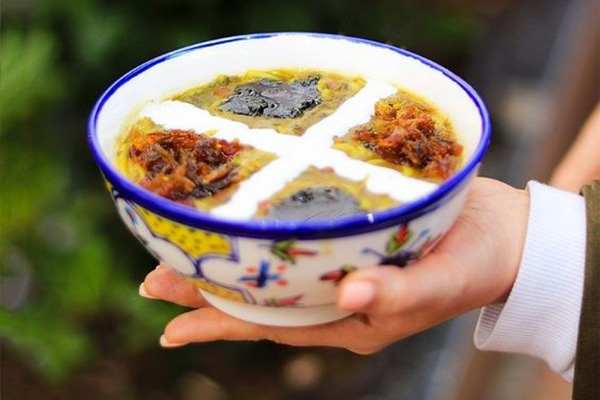 تزیین آش رشته