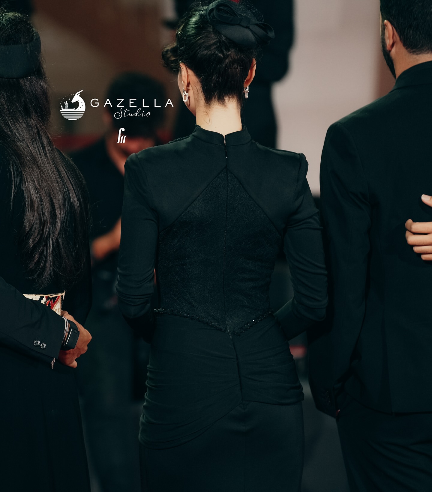 استایل رسمی لاله مرزبان روی فرش قرمز ونیز