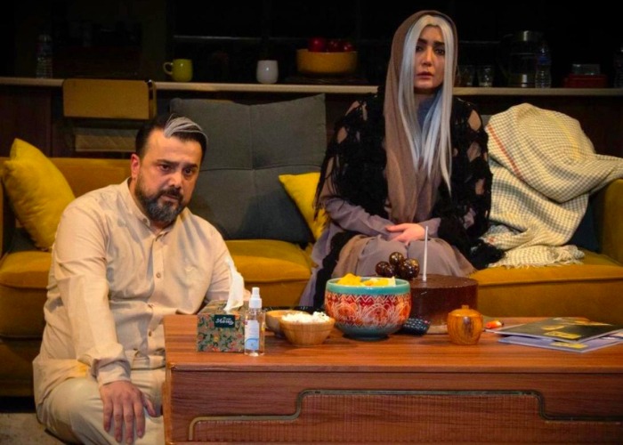 سپند امیرسلیمانی در نمایش نوزده نود و نه