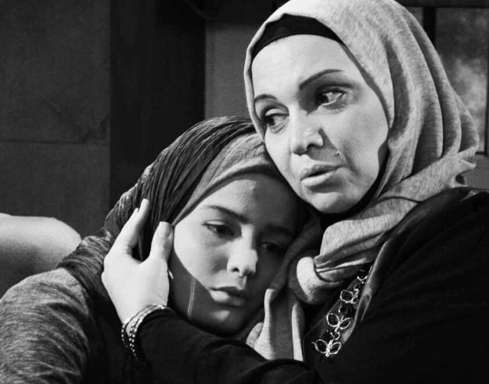 غزاله اکرمی در سریال هست و نیست